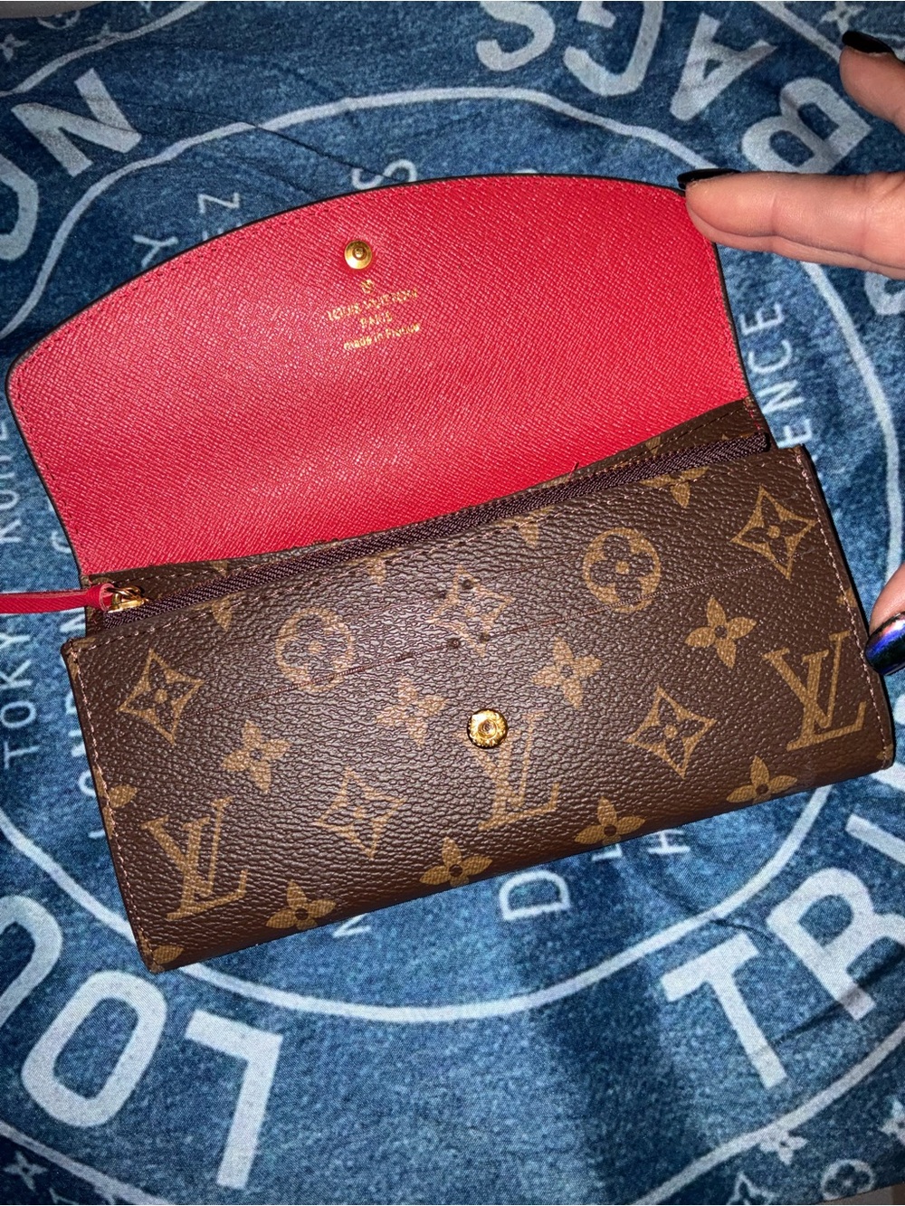 Louis Vuitton Brown Monogram Wallet with Red Snap Button - Picture 3 of 6